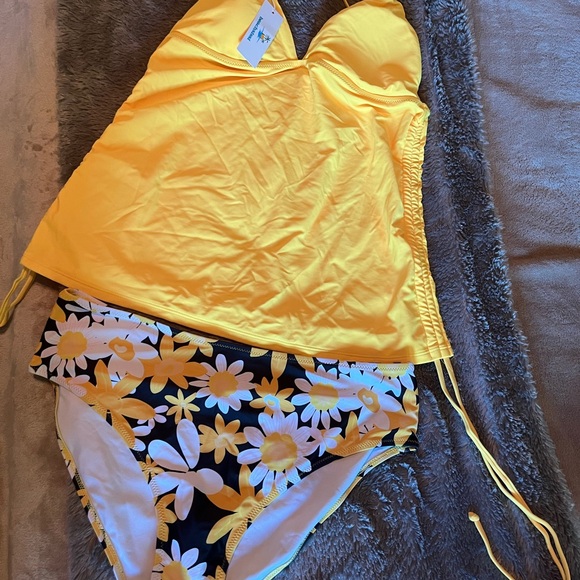 NWTBeachsissi Women’s Cute Floral Print Swimsuit VNeck Tummy ControlTankini set - Picture 6 of 10